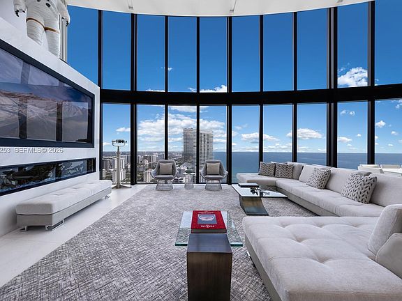 5th image of 18555 Collins Ave APT 4405