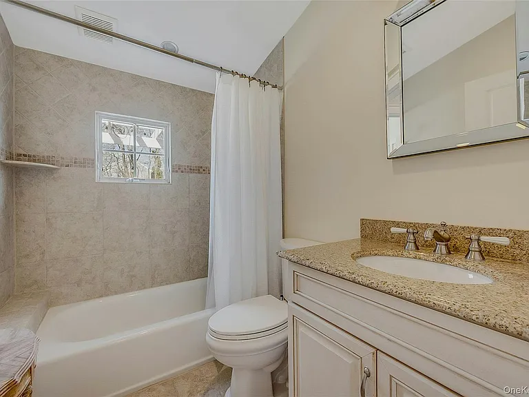 635 Strohson Rd — Photo 22
