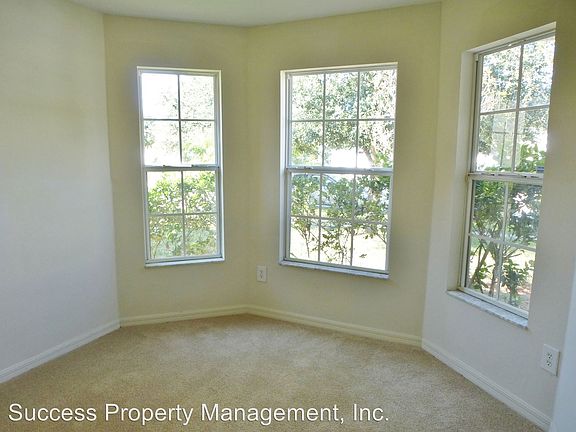 5th image of 7521 Oxford Garden Cir