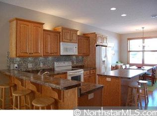 789 Parkside Ln, Minneapolis, MN 55421