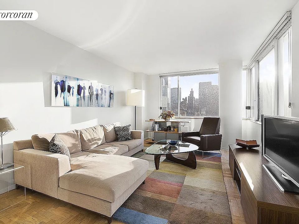 1st image of 350 W 50th St APT 10E