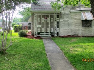2103 Des Jardines St, Houston, TX 77023
