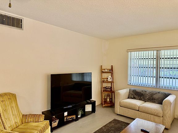 5th image of 1501 ARTHUR Street #5