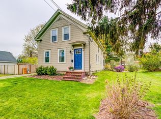 25 Maple St, Hopkinton, MA 01748