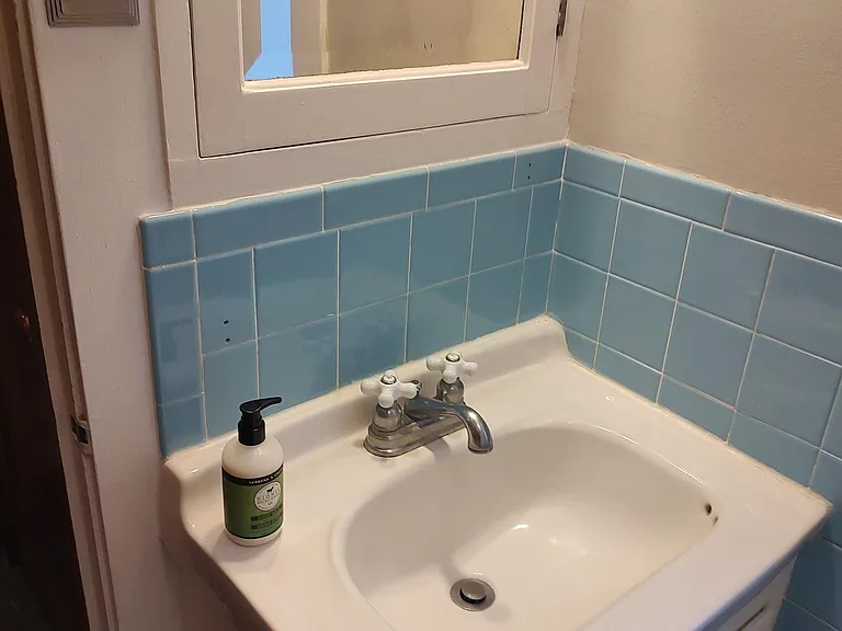 W57N512 Hilbert Ave — Photo 13