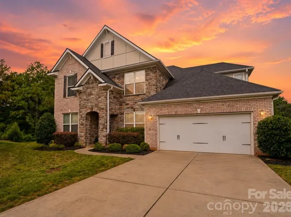 7437 Basie Park Ct, Charlotte, NC 28277