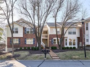736 Woodside Trails Dr APT 201, Ballwin, MO