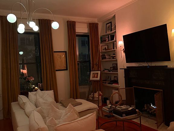 2nd image of 145 E 61st St #2AB