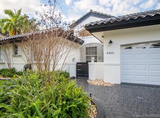 8355 NW 161st Ter, Miami Lakes, FL 33016