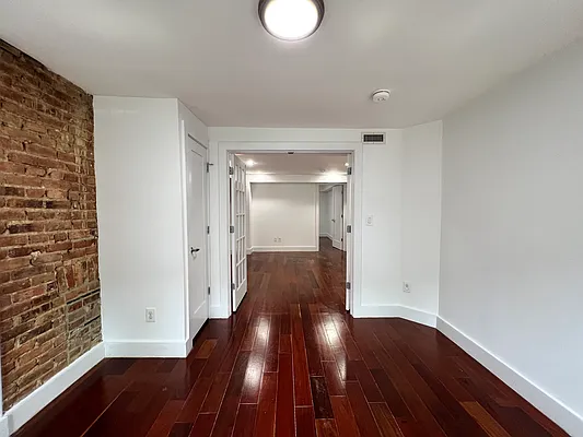 Rented by Massada Home Sales Inc | media 19