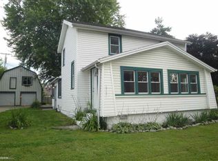 13935 Hough Rd, Allenton, MI 48002