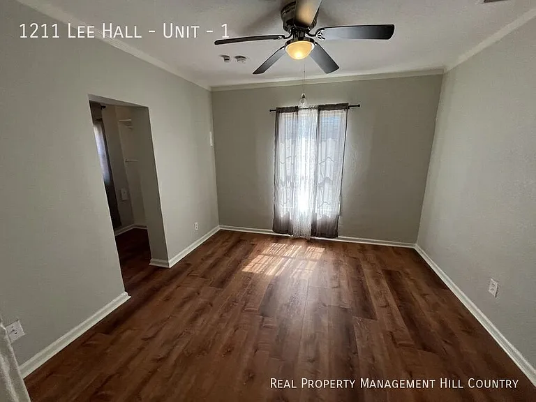 1211 Lee Hall #1 — Photo 11
