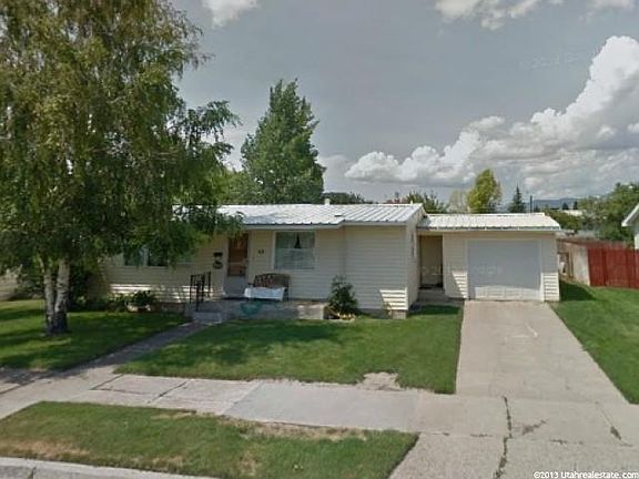 2nd image of 418 Crescent Dr