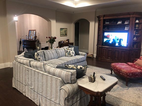 4th image of 1025 N Jeaga Dr