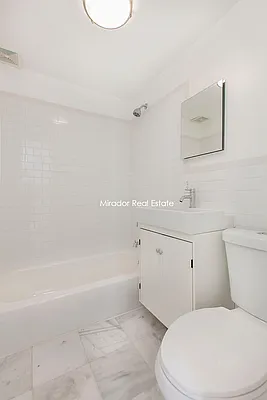 Rented by Mirador Real Estate | media 10