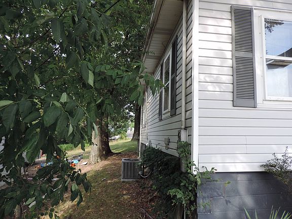 3rd image of 508 N 3rd St