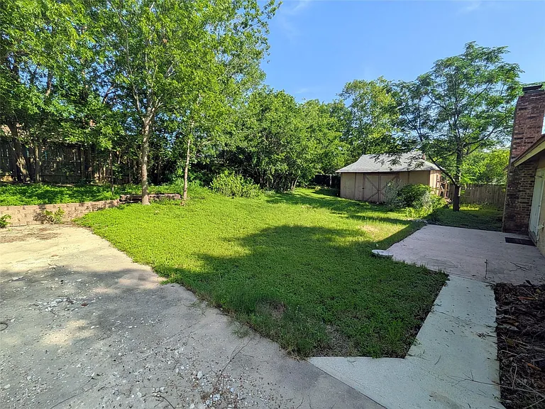 9705 Marlborough Dr — Photo 23