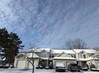 1202 Pinecrest Pl, Willoughby, OH 44094