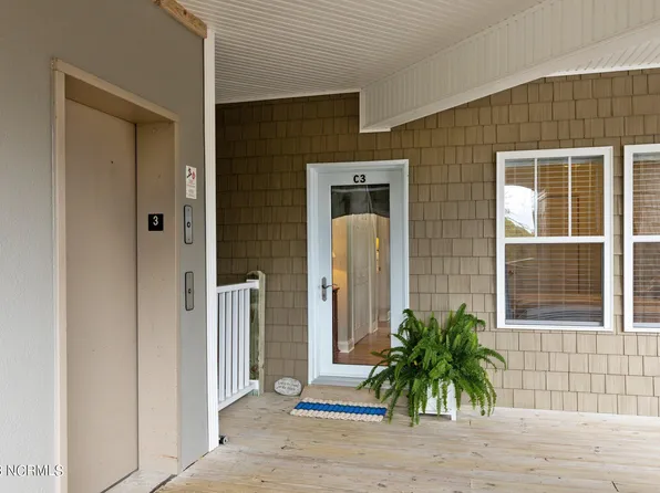 300 Lighthouse Lane #C3, Cedar Point, NC 28584