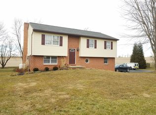 1219 Shetland Cir, East Earl, PA 17519