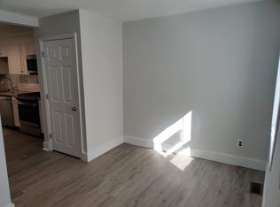 4 Burton Ct, Worcester, MA 01607