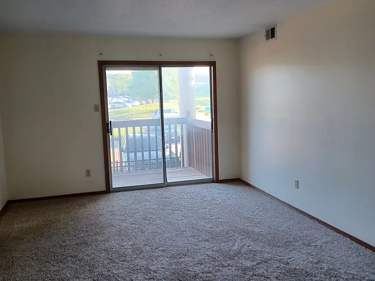 2542 Creve Coeur Mill Rd #7 — Photo 7
