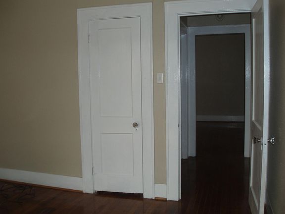 5th image of 1524 Marshall St
