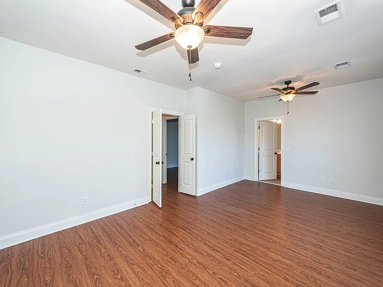 1412 Widows Ct — Photo 32