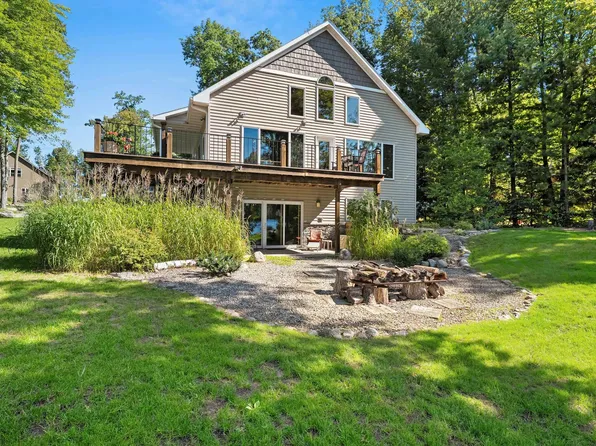 W11381 Carrie Ln, Pound, WI 54161