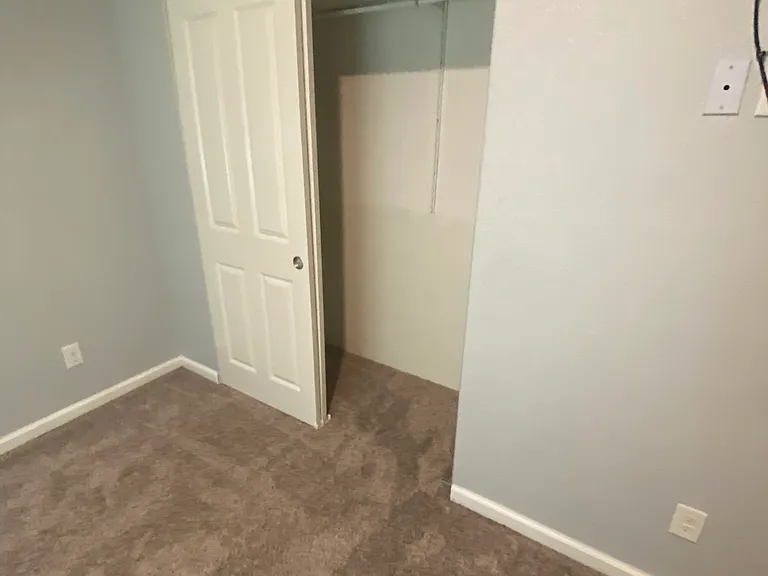 2995 Stable Dr — Photo 45
