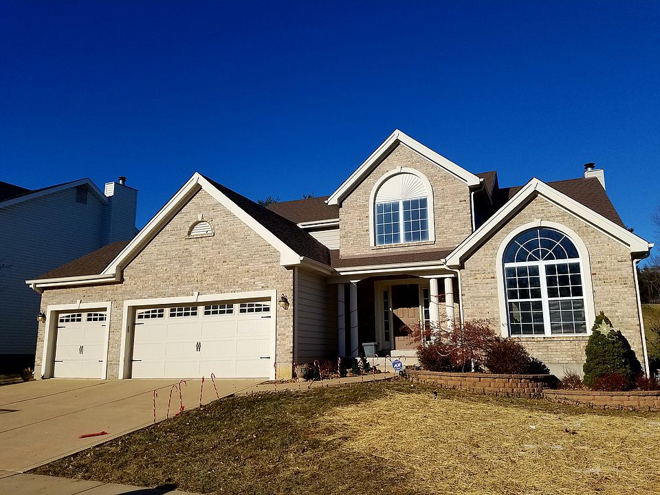 2nd image of 857 Arlington Glen Dr