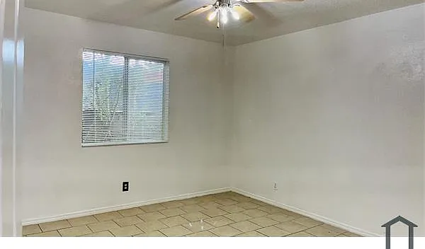 8200 Copper Ave NE #A — Photo 15