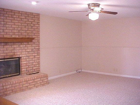 4th image of 1211 Avenue G