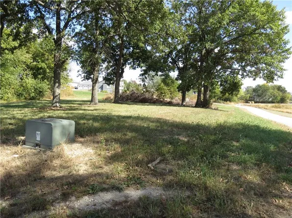 S Forest St, Stanberry, MO 64489