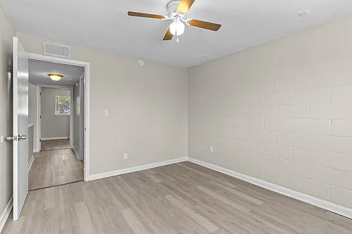 1305 Clay St #1 Photo 1