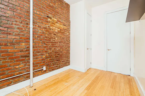 Rented by Nooklyn NYC LLC | media 10