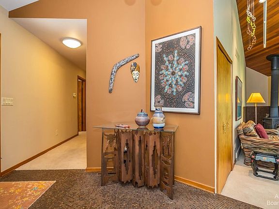 3rd image of 350 Rock Creek Dr