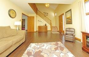 4th image of 20188 Lakeview Dr