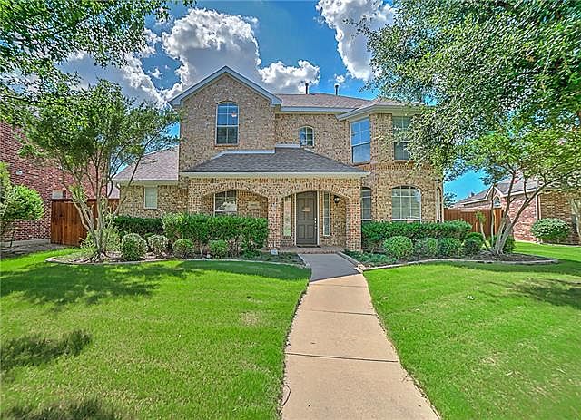 1st image of 9823 Sierra Dr