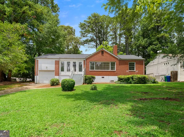 2302 Wineleas Rd, Decatur, GA 30033