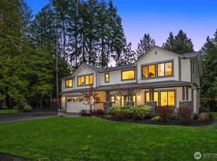 4516 Island Ave NE, Bainbridge Island, WA