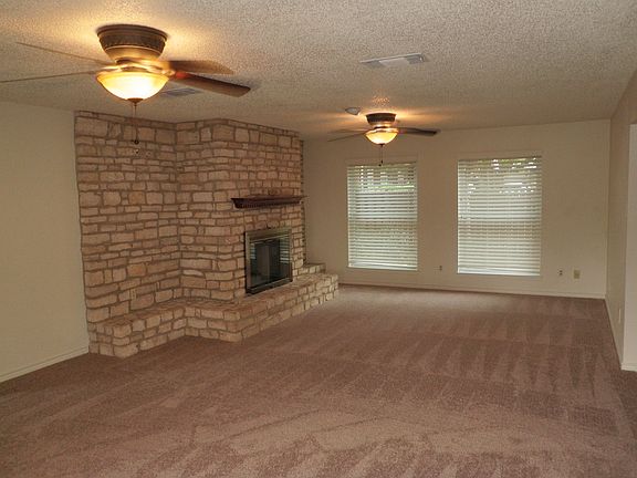 4th image of 1606 Chisholm Ct