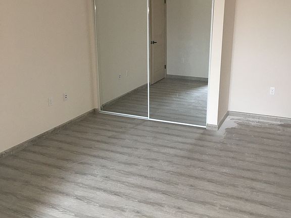 5th image of 12037 Hart St APT 202