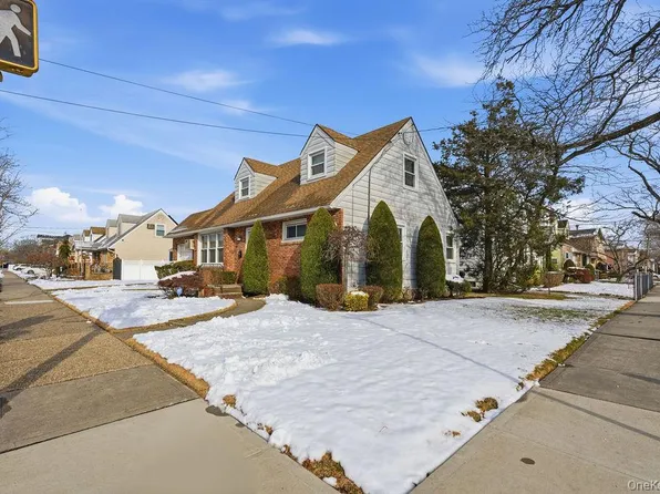 157-49 84th Street image 1 of 34