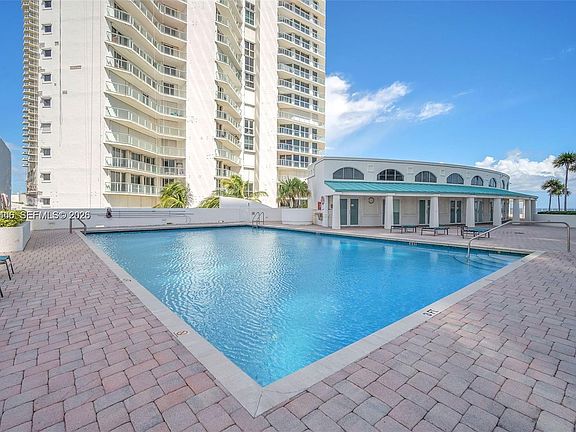 4th image of 16445 Collins Ave APT 2328