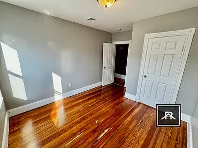 31 Adamson St #2 — Photo 12