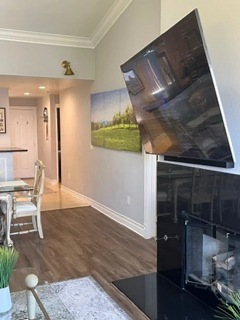 Meridian Furnished 2 Bed | 2 Bath Condo with Sphere View and Linq View (NV Energy/SW Gas/Internet... — Photo 2