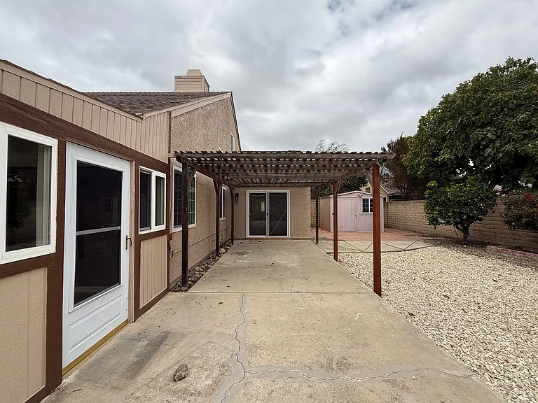 1422 Eagle Ct — Photo 57