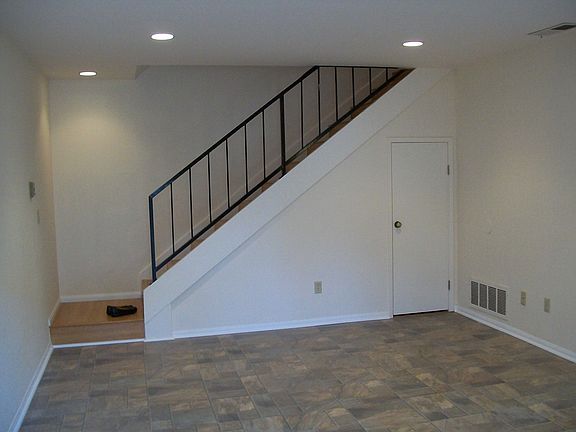 Livingrrom (Stairway)