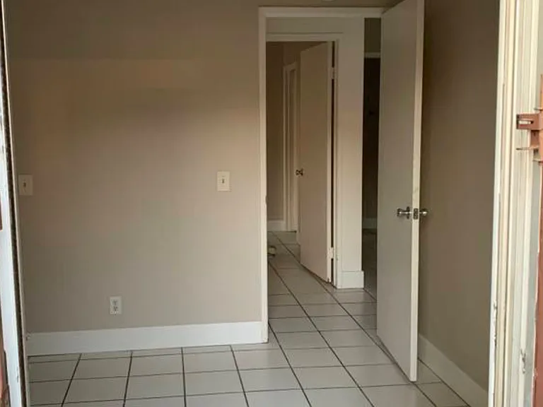 1342 Vista Serena Ave #1 — Photo 17